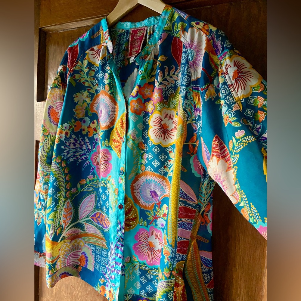 Johnny Was 100% Silk Kalani Blouse. Size L. - Picture 16 of 16
